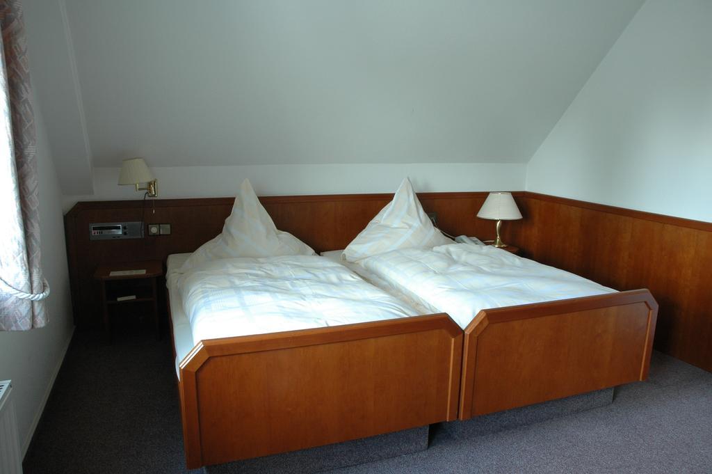 Hotel Heyder Burscheid Exteriér fotografie