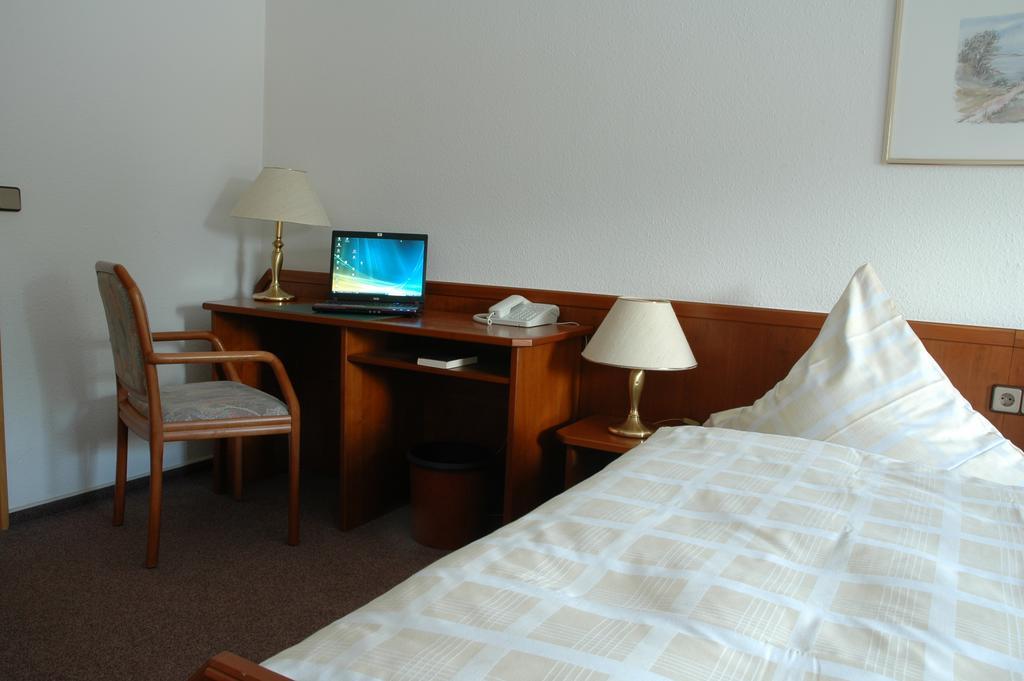 Hotel Heyder Burscheid Exteriér fotografie