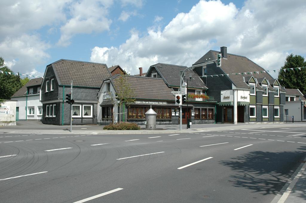 Hotel Heyder Burscheid Exteriér fotografie
